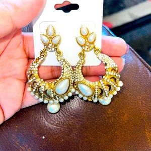 White pearl earrings